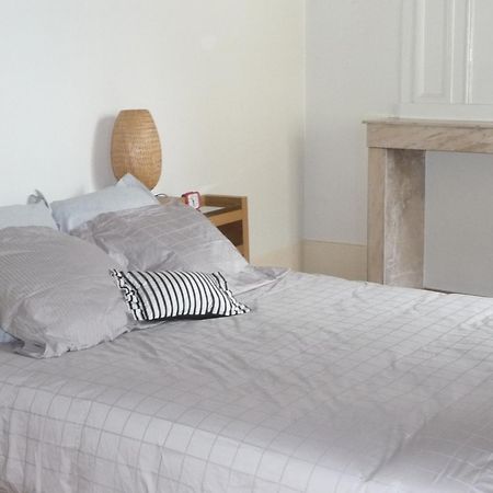 Les Charmottes Apartment นุย-แซ็ง-ฌอร์ฌ ภายนอก รูปภาพ