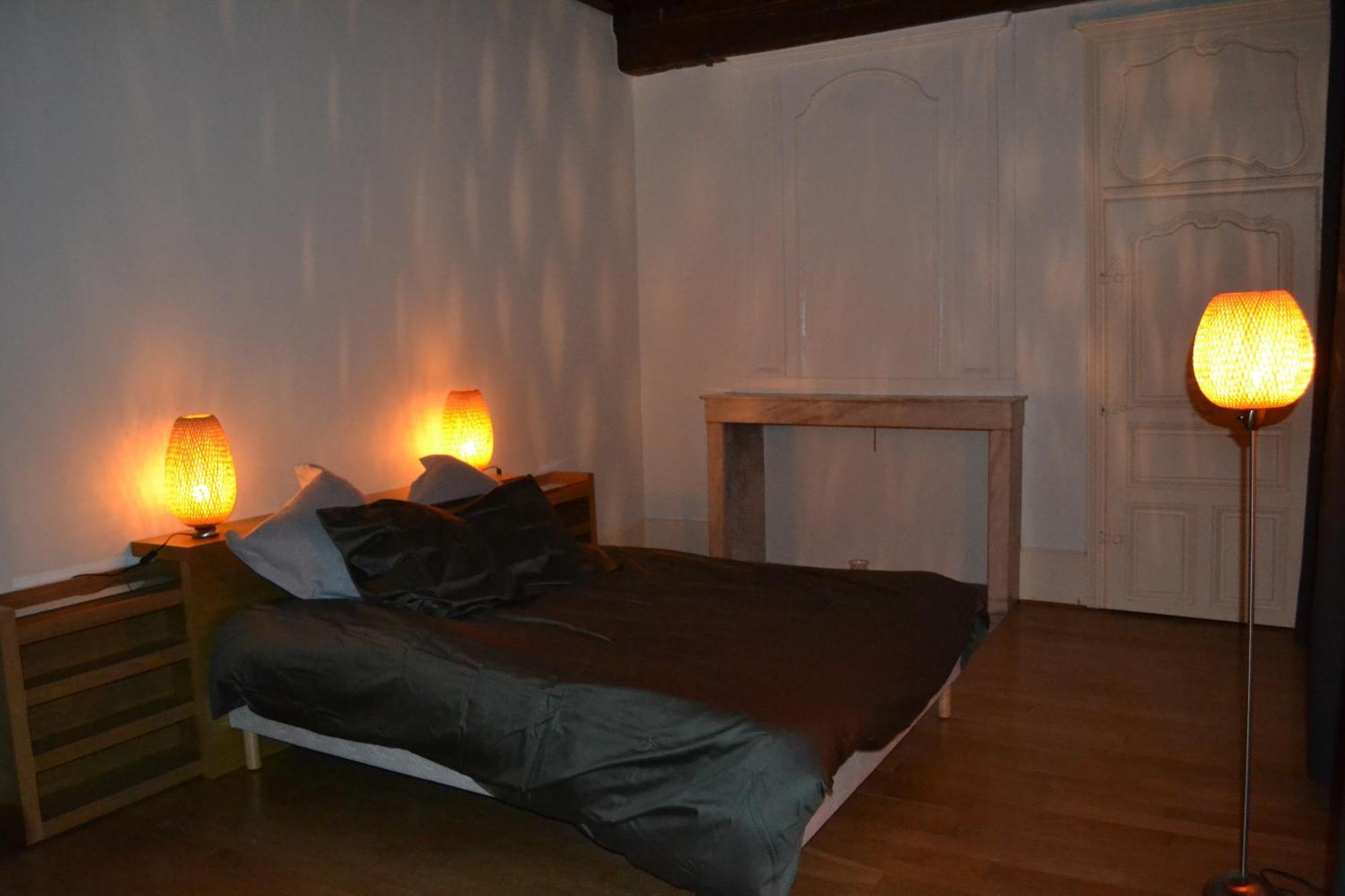 Les Charmottes Apartment นุย-แซ็ง-ฌอร์ฌ ภายนอก รูปภาพ